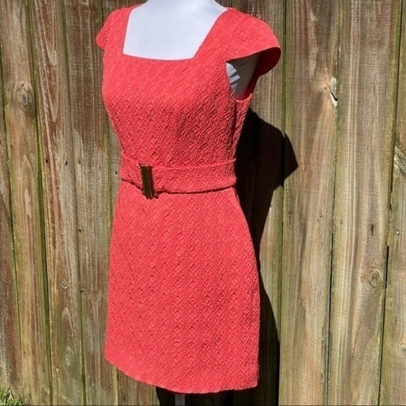 KAY UNGER Coral Cap Sleeve Buckle Sheath Dress 8 - Picture 10 of 16